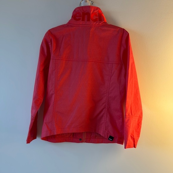 Bench Red Raincoat Lightweight Water-Resistant - Picture 3 of 4